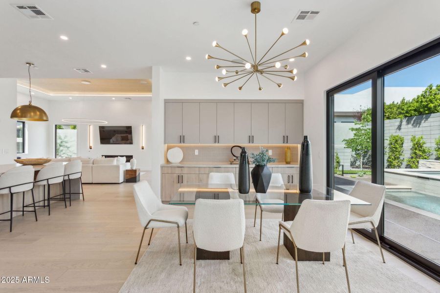 Dining area Dining area