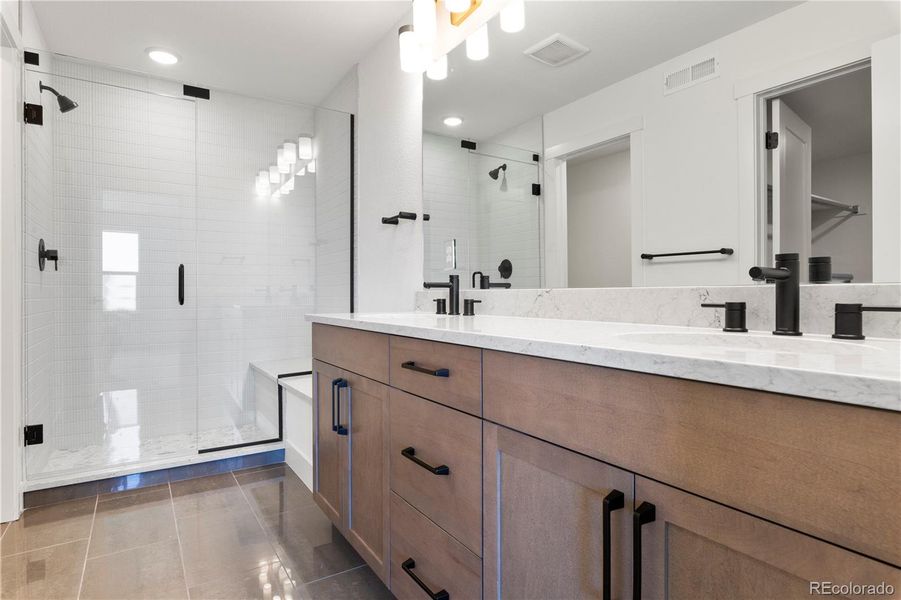 Primary Suite with Ensuite Bath Primary Suite with Ensuite Bath