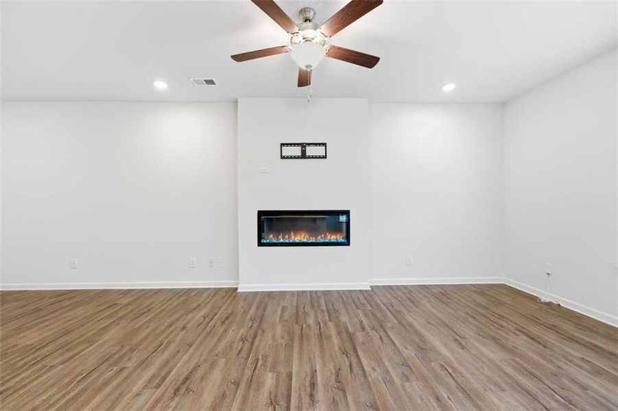 Spacious, unfurnished interior of a new home in , Powder Springs (Image 21).