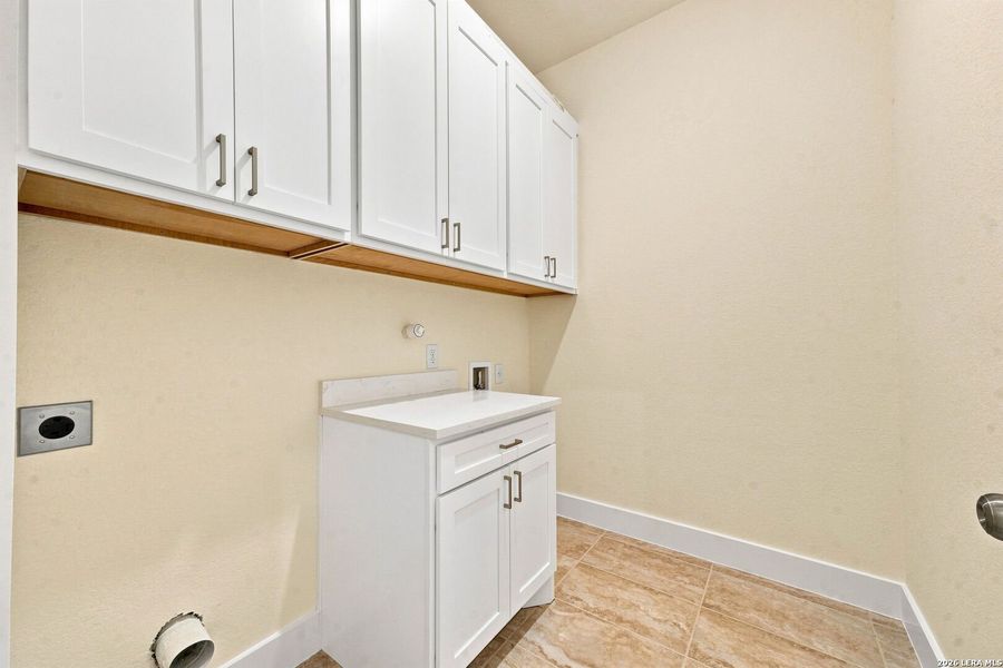 Furnished interior view inside a new home in , Pleasanton (Image 11).