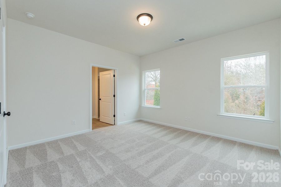 Spacious, unfurnished interior of a new home in Winecoff, Salisbury (Image 17).