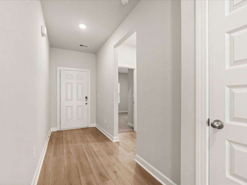 Welcome to the Chandler floorplan at Holland Park. Welcome to the Chandler floorplan at Holland Park.