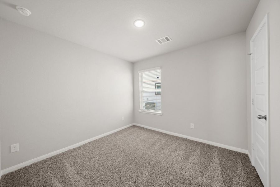 Spacious, unfurnished interior of a new home in Hunter's Creek, Huntsville (Image 9). Spacious, unfurnished interior of a new home in Hunter's Creek, Huntsville (Image 9).