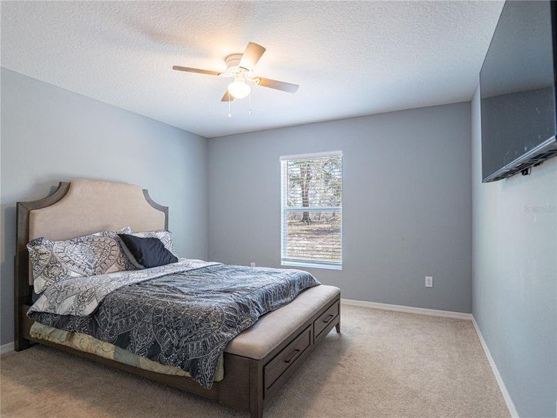 Furnished interior view inside a new home in , Dunnellon (Image 27).