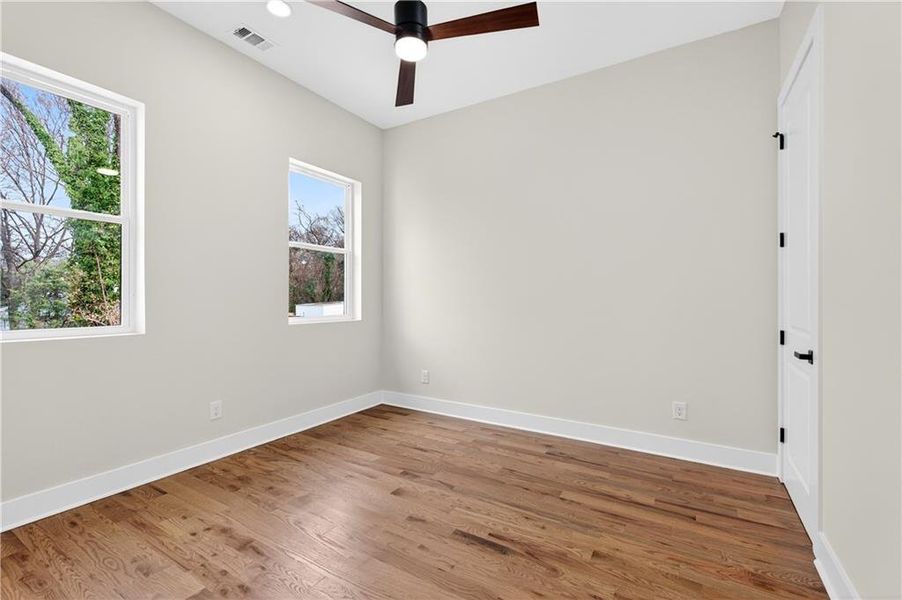 Spacious, unfurnished interior of a new home in , Atlanta (Image 53).