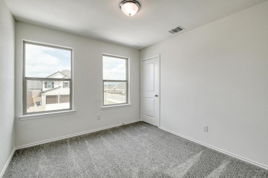 Spacious, unfurnished interior of a new home in River Bluff, Leander (Image 25). Spacious, unfurnished interior of a new home in River Bluff, Leander (Image 25).