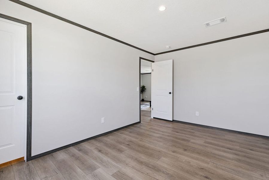 Spacious, unfurnished interior of a new home in , Eutawville (Image 18).