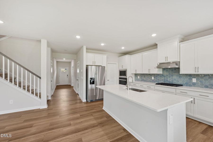 7-web-or-mls-Raleigh - Oak Manor - 744 D