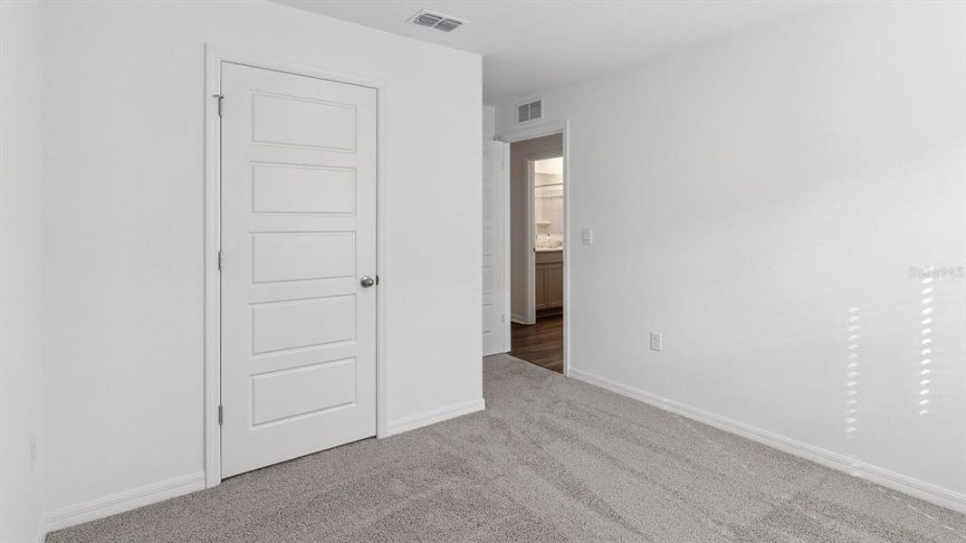 Spacious, unfurnished interior of a new home in , Haines City (Image 22).