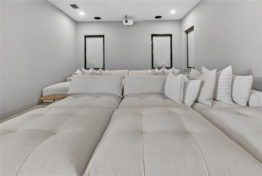 Furnished interior view inside a new home in , Montverde (Image 42).