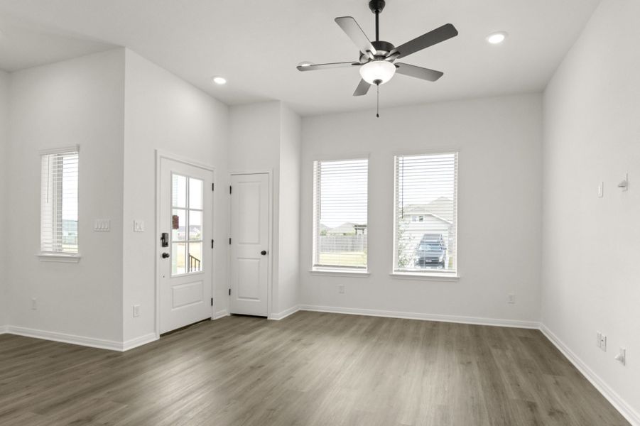 Spacious, unfurnished interior of a new home in Trace, San Marcos (Image 26). Spacious, unfurnished interior of a new home in Trace, San Marcos (Image 26).