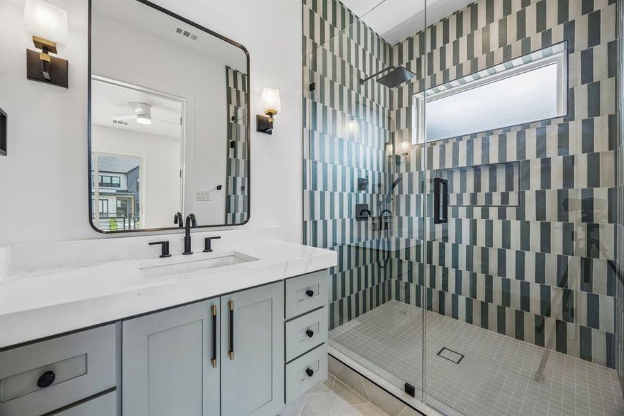 Furnished interior view inside a new home in , Dallas (Image 36).