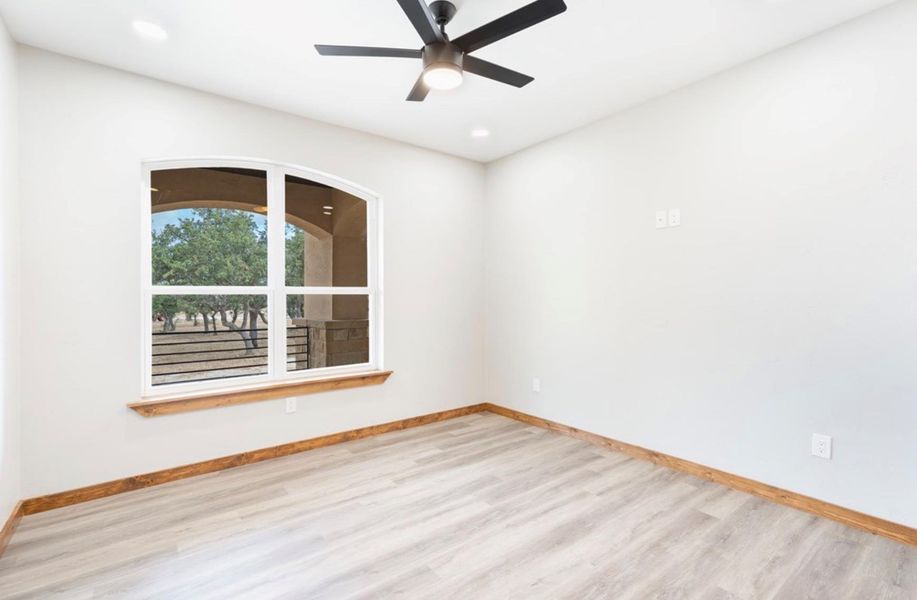 Spacious, unfurnished interior of a new home in , Harper (Image 19).