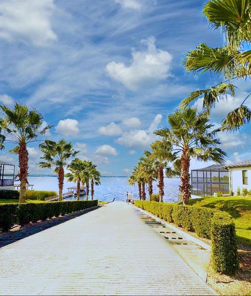 Natural landscape and outdoor views near  in Auburndale (Image 47).