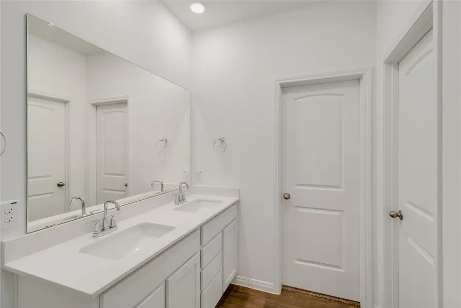 Furnished interior view inside a new home in Talavera, Kyle (Image 6).