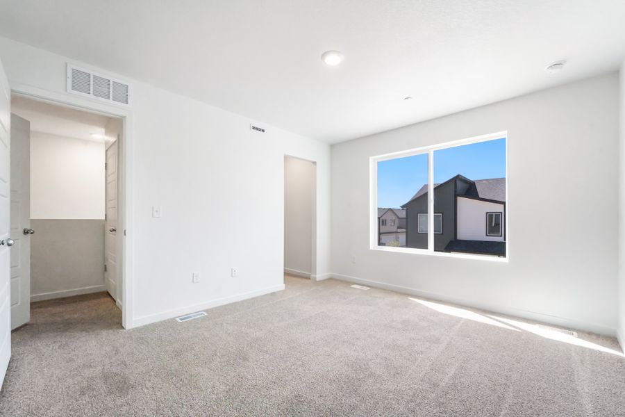 Spacious, unfurnished interior of a new home in Liberty Draw, Evans (Image 15).