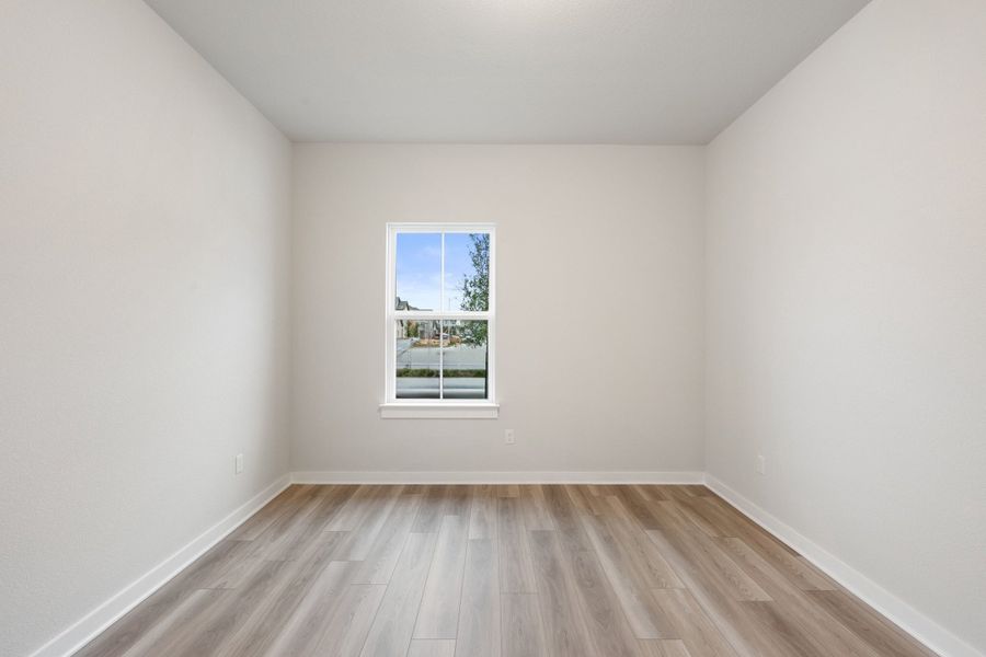 Spacious, unfurnished interior of a new home in Lagos Reserve, Manor (Image 21).