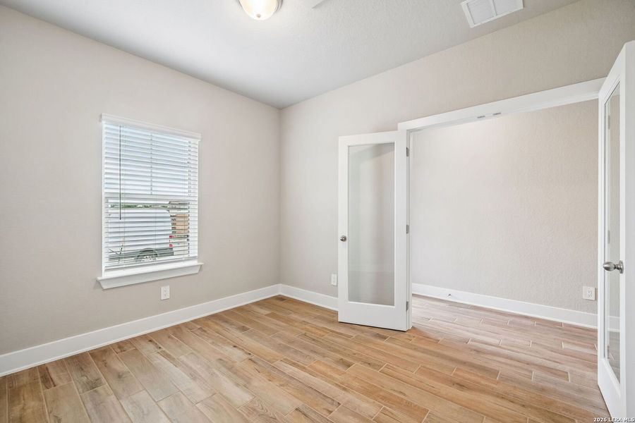 Spacious, unfurnished interior of a new home in Stetson Ridge, Marion (Image 34).