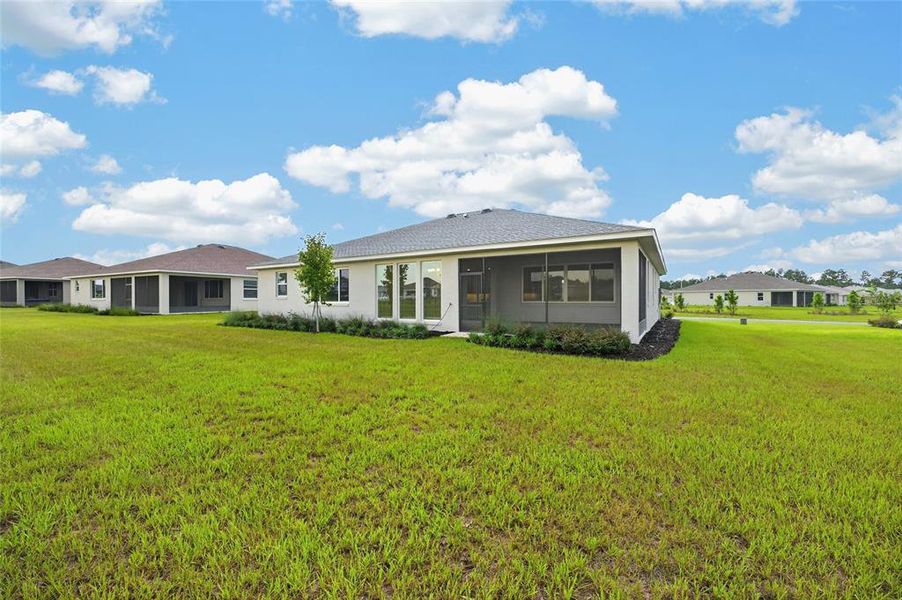 Exterior details and patio area of a home in , Ocala (Image 31).