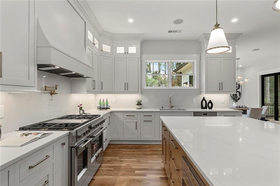 Furnished interior view inside a new home in , Atlanta (Image 35).
