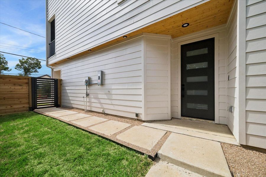 Exterior details and patio area of a home in , Houston (Image 23).