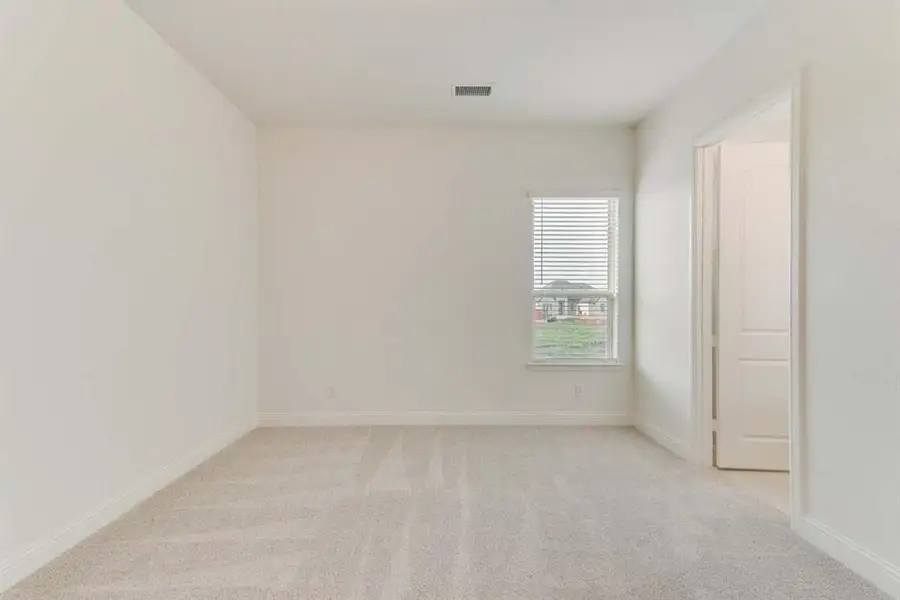 Representative Photo Aberdeen II_26