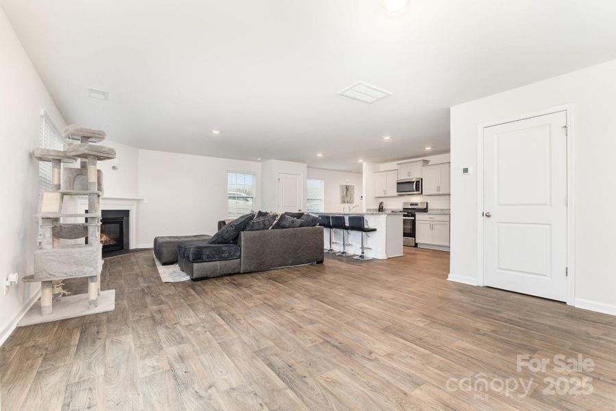 Furnished interior view inside a new home in Abrial Ridge, York (Image 5). Furnished interior view inside a new home in Abrial Ridge, York (Image 5).