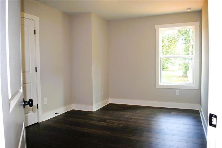 Spacious, unfurnished interior of a new home in Ferguson Corners, Emerson (Image 28).