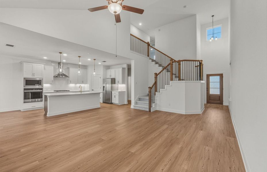 Spacious, unfurnished interior of a new home in Horizon Lake, Leander (Image 18).