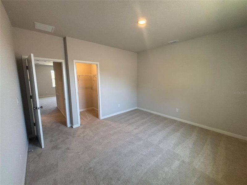 Spacious, unfurnished interior of a new home in Reserve East, Flagler Beach (Image 19).