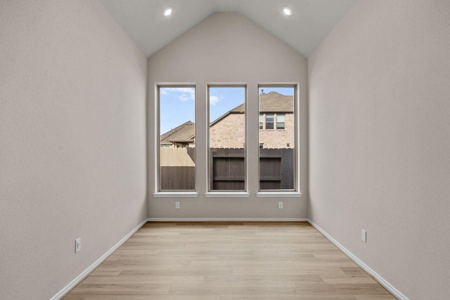 Spacious, unfurnished interior of a new home in Pomona 50' & 55', Manvel (Image 25).