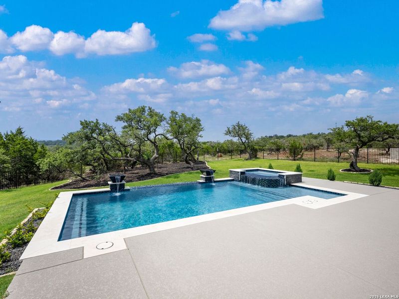Community amenities in , Boerne (Image 62).