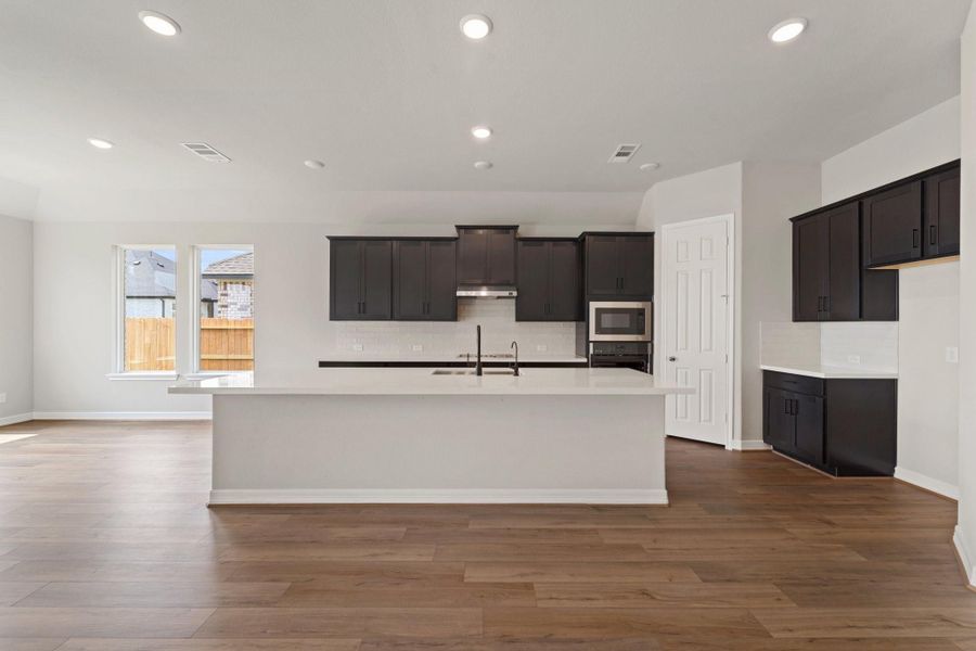 Sample product photo. Actual exterior and interior selections may vary by homesite. Photo may be virtually staged