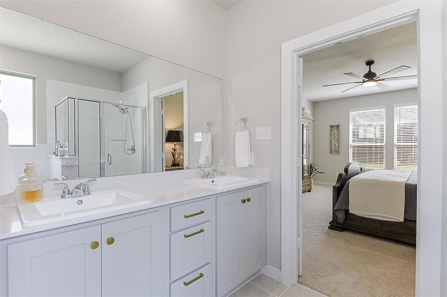 Furnished interior view inside a new home in Dove Hollow, Waxahachie (Image 19).