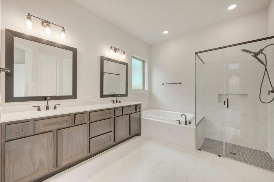 Owner's Bath Owner's Bath