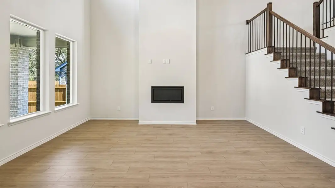 Spacious, unfurnished interior of a new home in Morning Ridge, Princeton (Image 7).
