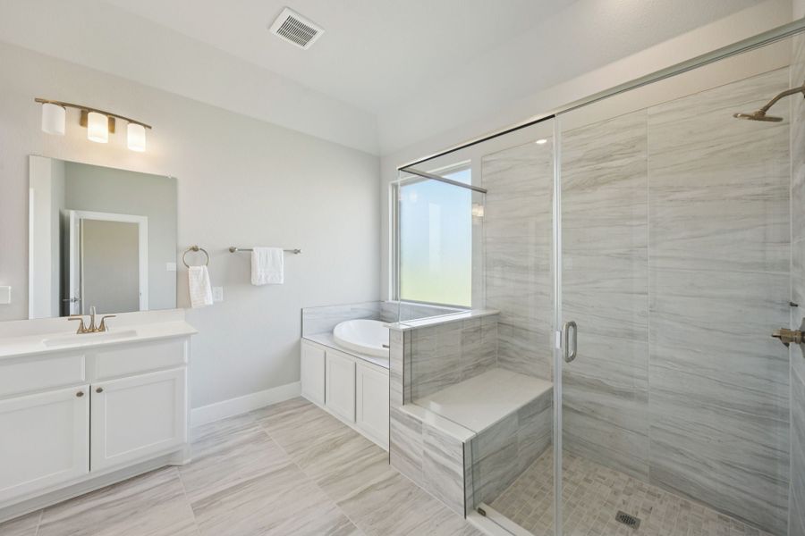 Representative furnished interior of a home built from the Belmont by Centre Living Homes in Lakeway Estates, Waxahachie (Image 33).