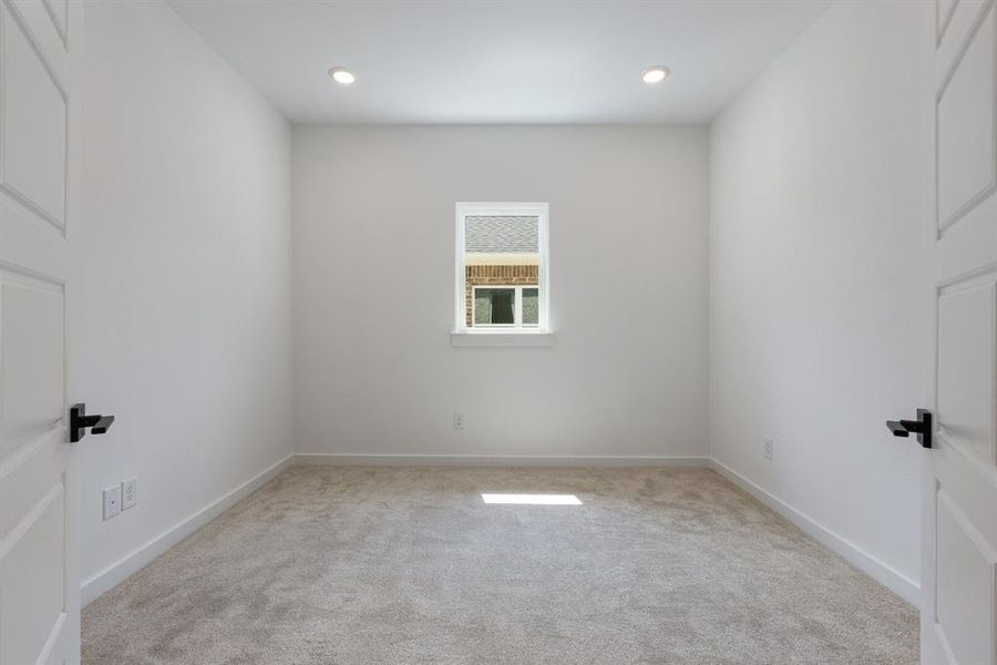 Spacious, unfurnished interior of a new home in , Garland (Image 24).