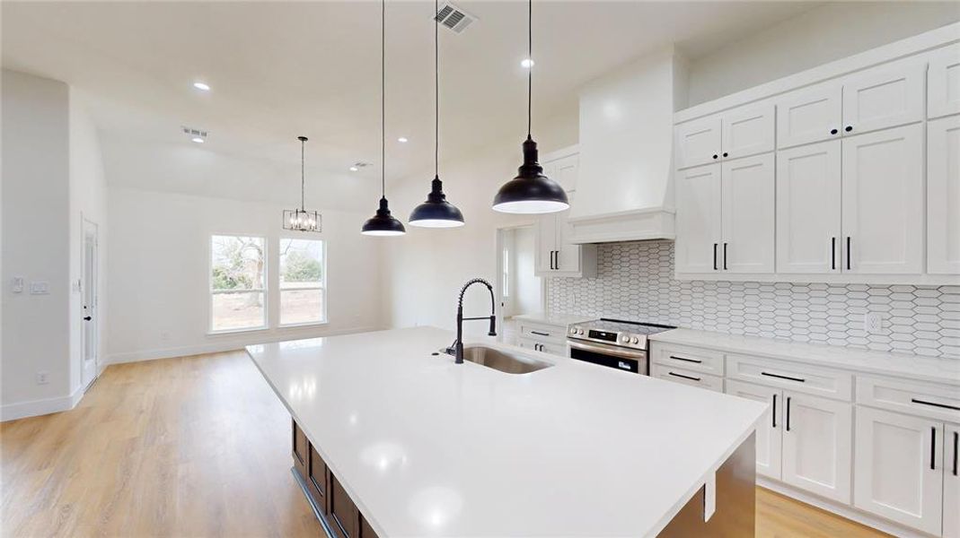 Furnished interior view inside a new home in , Greenville (Image 7).