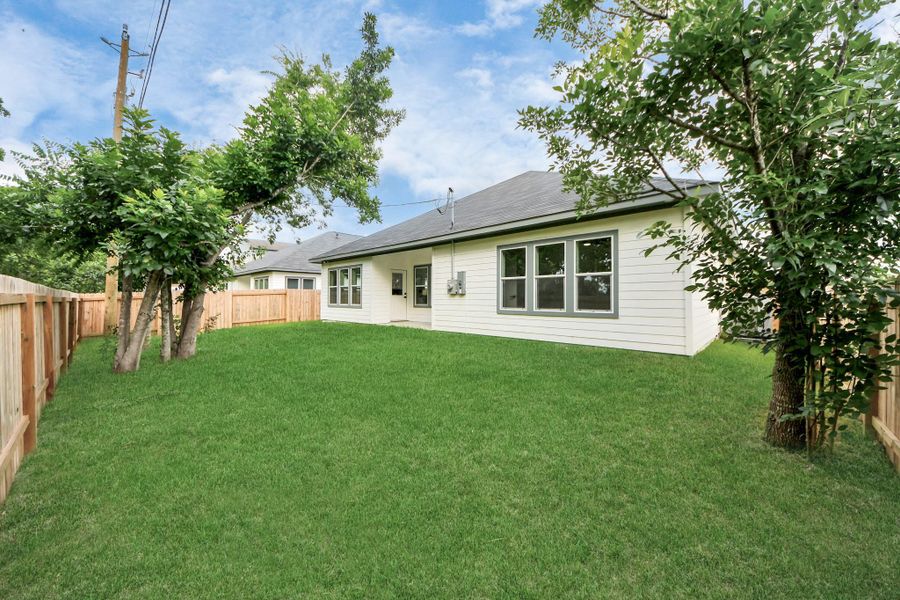 Image 7 of a home in . Image 7 of a home in .