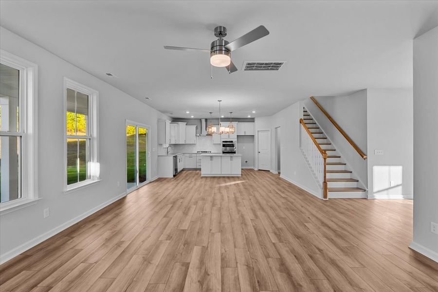 Spacious, unfurnished interior of a new home in Rogers Spring, Graham (Image 26).