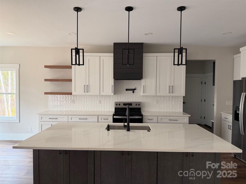 Furnished interior view inside a new home in , Lincolnton (Image 7).