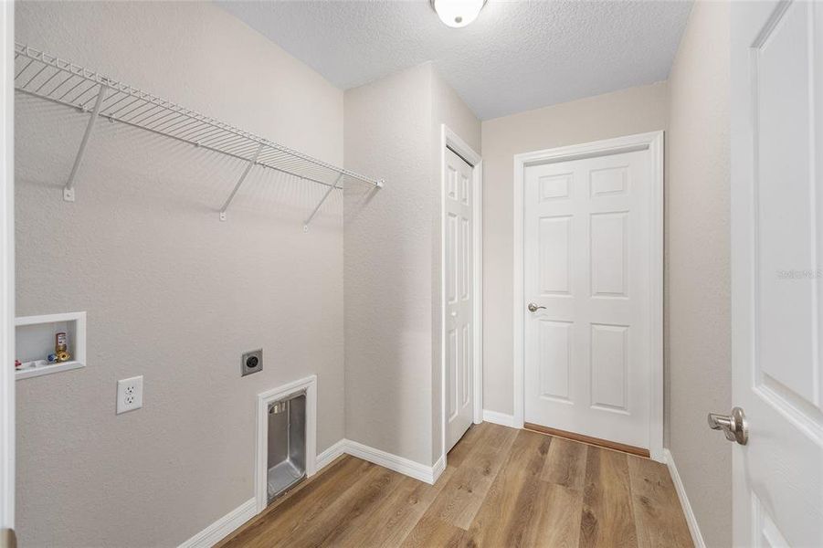 Spacious, unfurnished interior of a new home in , Dunnellon (Image 14).