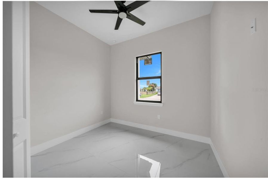 Spacious, unfurnished interior of a new home in , Lehigh Acres (Image 25).