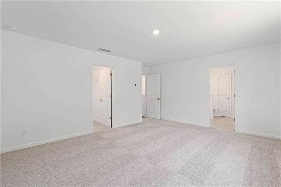 Spacious, unfurnished interior of a new home in Avery Ridge, Gainesville (Image 27). Spacious, unfurnished interior of a new home in Avery Ridge, Gainesville (Image 27).