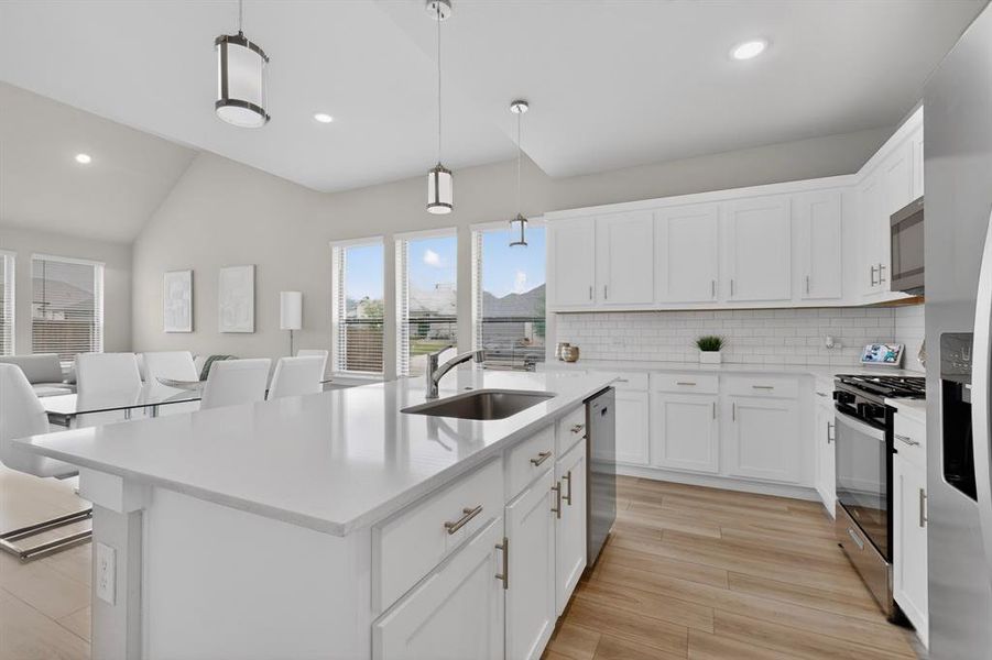Furnished interior view inside a new home in Oakmont Park, Red Oak (Image 7).