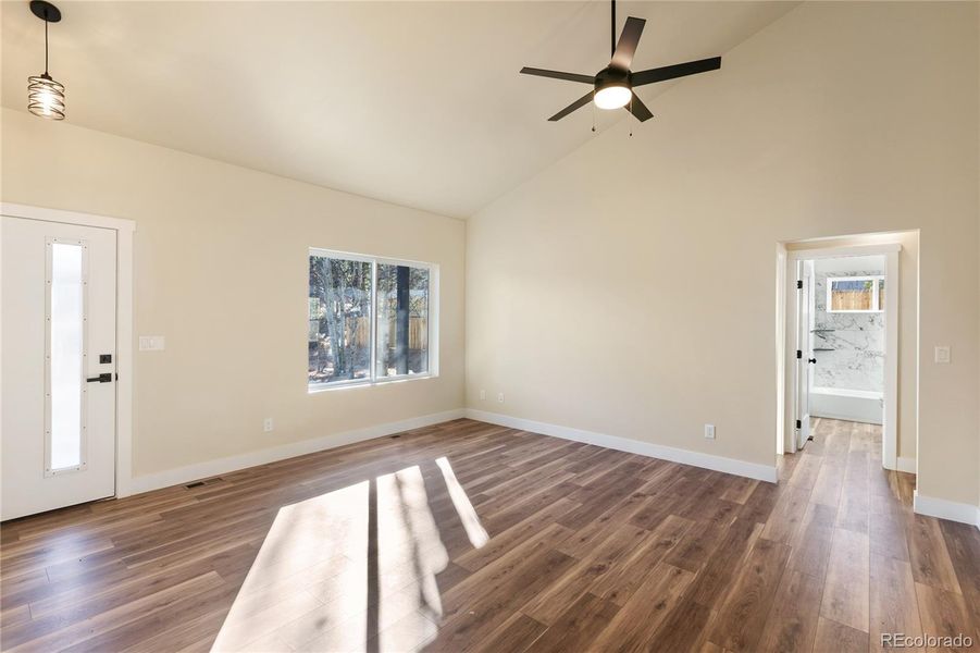 Spacious, unfurnished interior of a new home in , Woodland Park (Image 21).