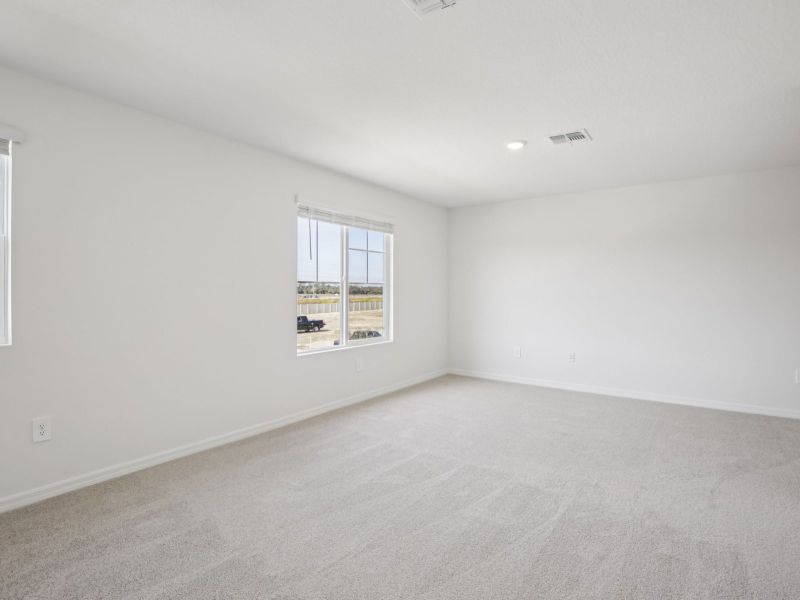 Spacious, unfurnished interior of a new home in Oakfield Trails - Premier Series, Parrish (Image 14).