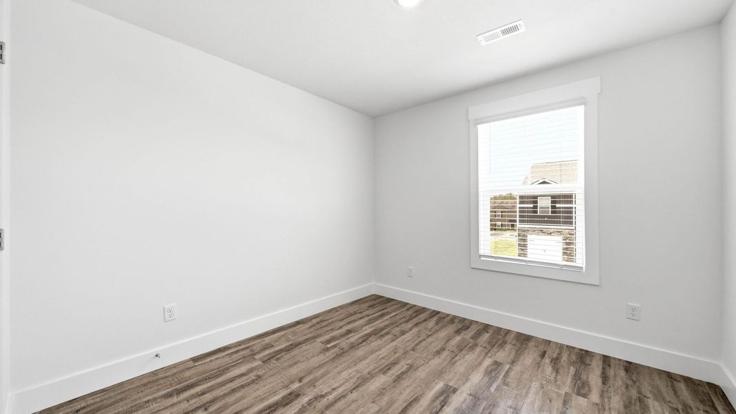 Spacious, unfurnished interior of a new home in The Arbor Townhomes, Kingsport (Image 19).