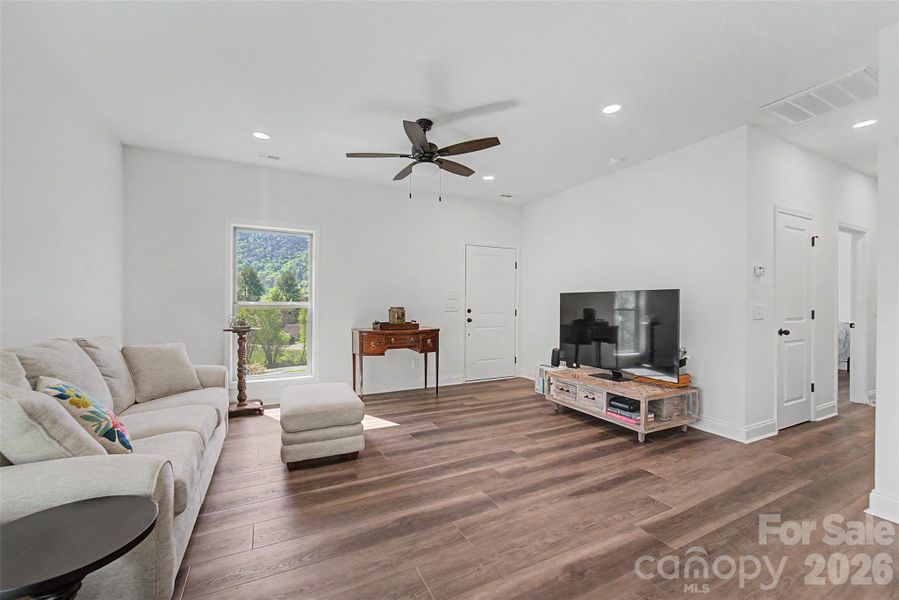 Furnished interior view inside a new home in , Waynesville (Image 8).